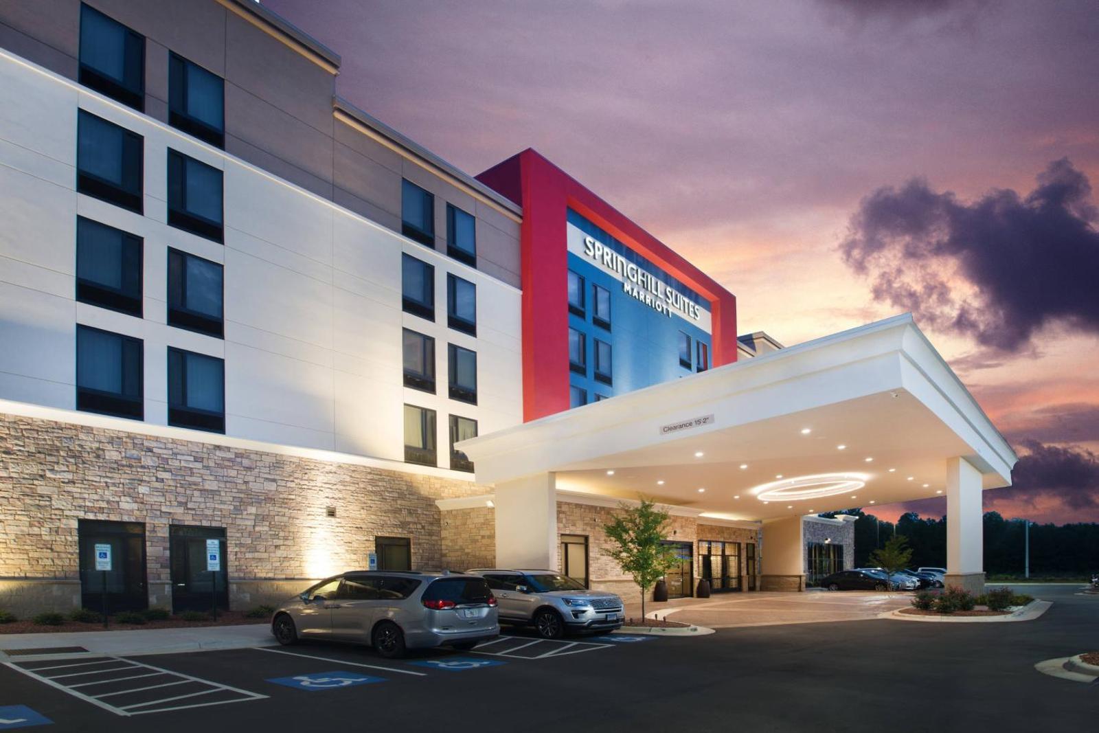 SpringHill Suites by Marriott Fayetteville Fort Liberty